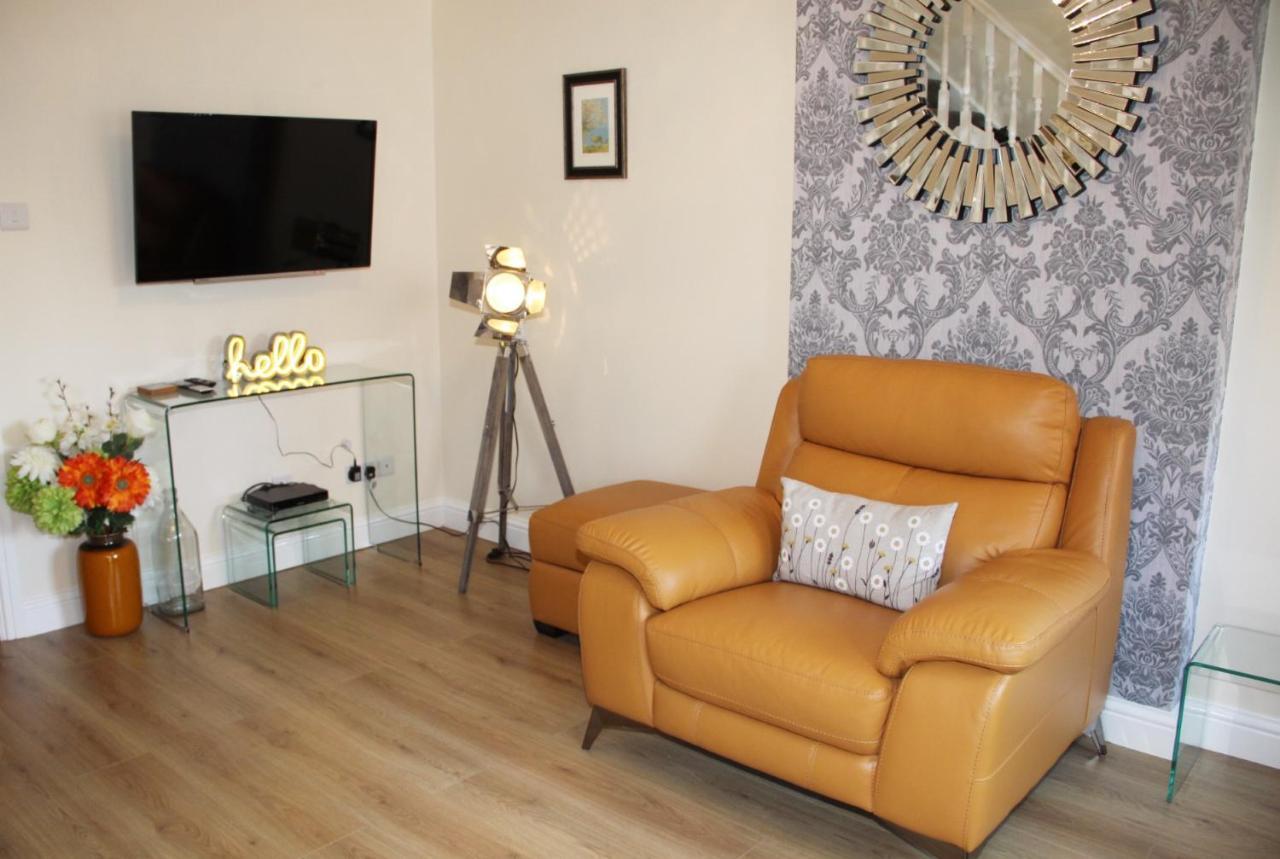 City Centre Town House With Riverside Views And Free Parking 1Bak York Kültér fotó